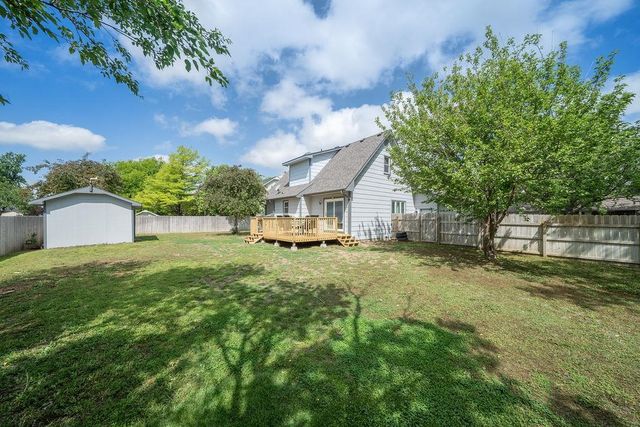 601 E Dover Dr., Valley Center, KS 67147