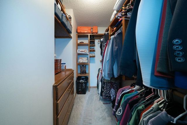 601 E Dover Dr., Valley Center, KS 67147