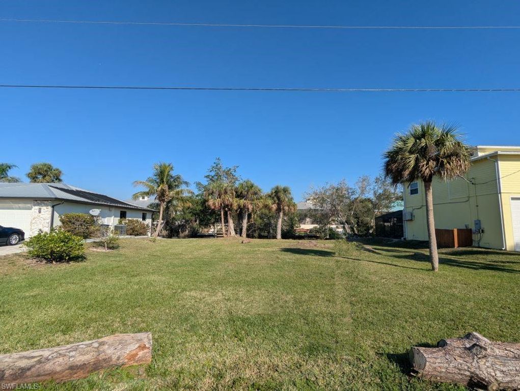 27165 Belle Rio DR, Bonita Springs, FL 34135