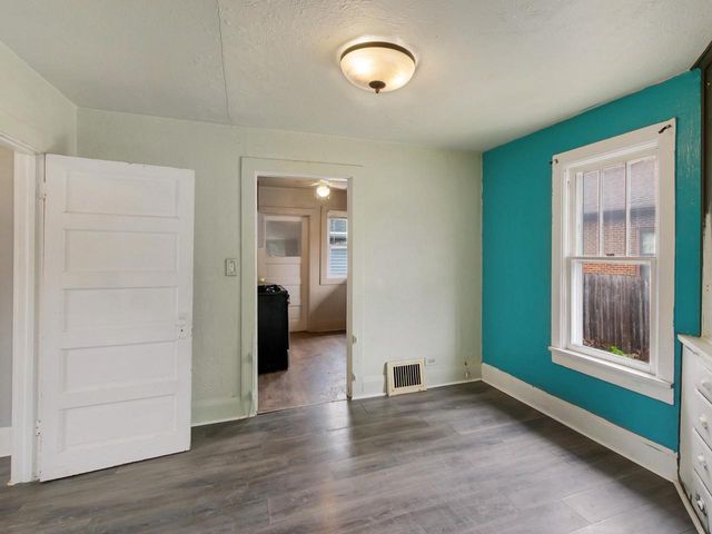 1405 S VAN BUREN STREET, Green Bay, WI 54301