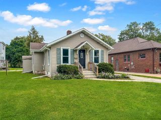 1405 S VAN BUREN STREET, Green Bay, WI 54301