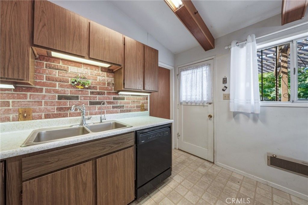 Image 27 of property listing at 7295 Marina Court, Clearlake, CA 95422