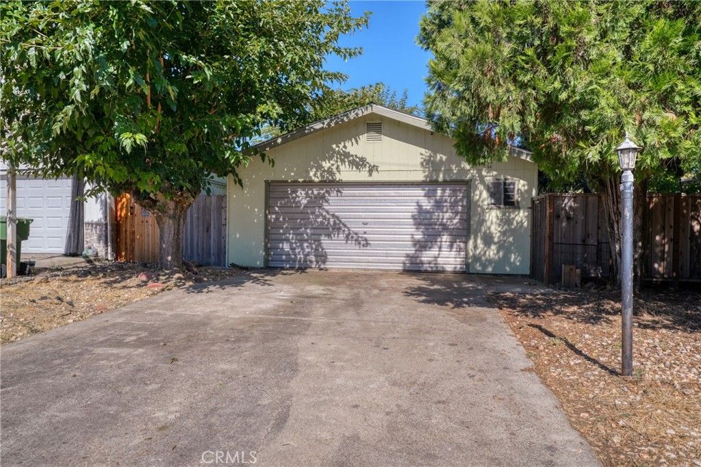 Image 8 of property listing at 7295 Marina Court, Clearlake, CA 95422
