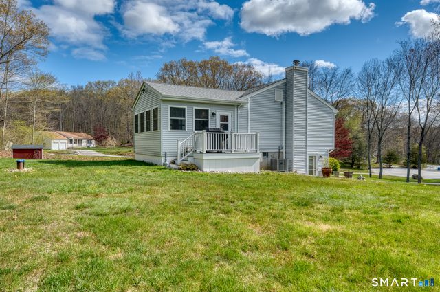 11 Hally Lane, Colchester, CT 06415