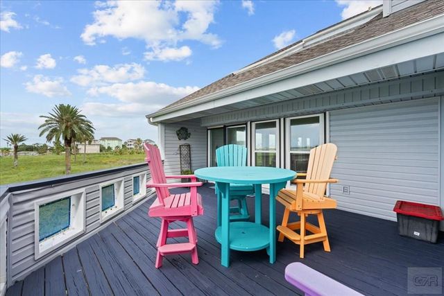 8111 Broadway Street # 4, Galveston, TX 77554