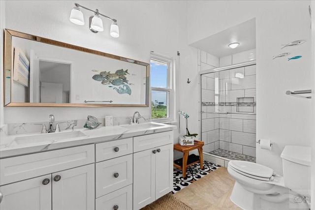 8111 Broadway Street # 4, Galveston, TX 77554