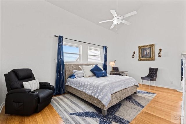8111 Broadway Street # 4, Galveston, TX 77554