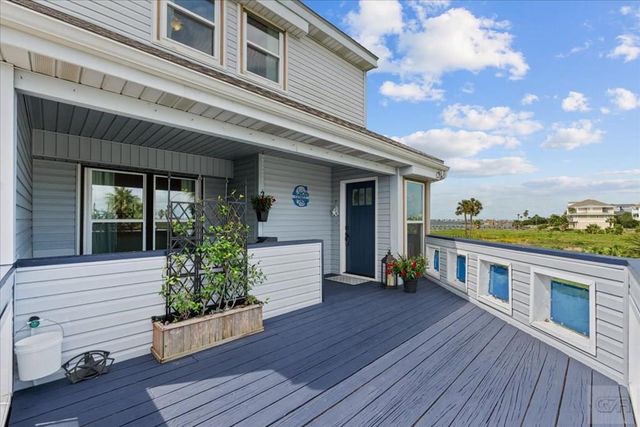 8111 Broadway Street # 4, Galveston, TX 77554