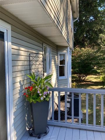 1 Shadow Vale Drive, Penfield, NY 14526