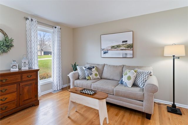 1 Shadow Vale Drive, Penfield, NY 14526