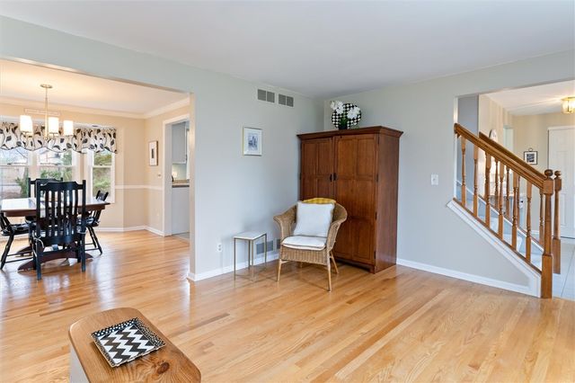 1 Shadow Vale Drive, Penfield, NY 14526