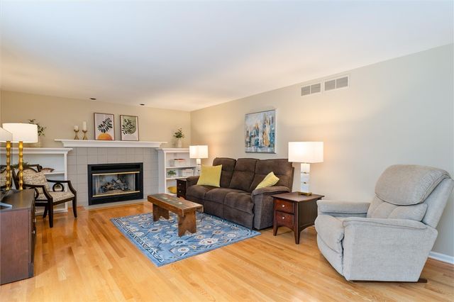 1 Shadow Vale Drive, Penfield, NY 14526