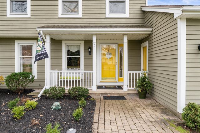 1 Shadow Vale Drive, Penfield, NY 14526