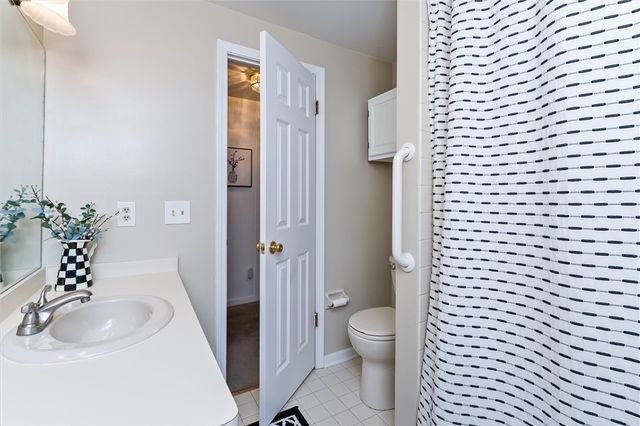 1 Shadow Vale Drive, Penfield, NY 14526