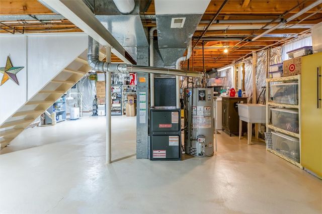 1 Shadow Vale Drive, Penfield, NY 14526