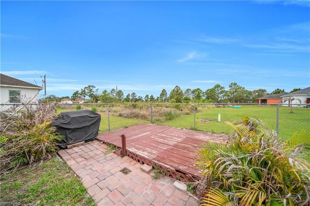 3009 30th ST W, Lehigh Acres, FL 33971