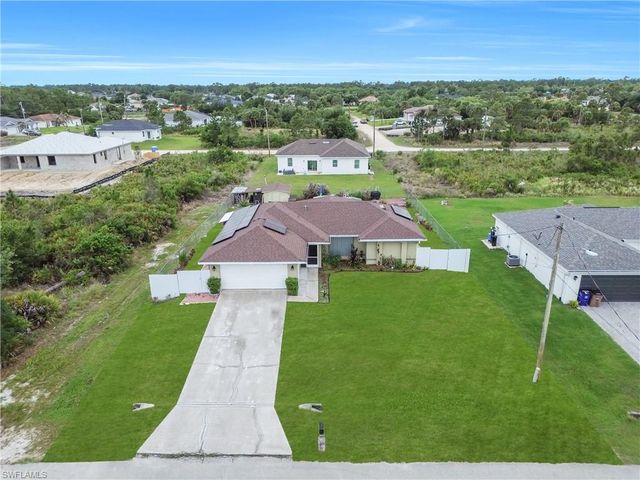 3009 30th ST W, Lehigh Acres, FL 33971