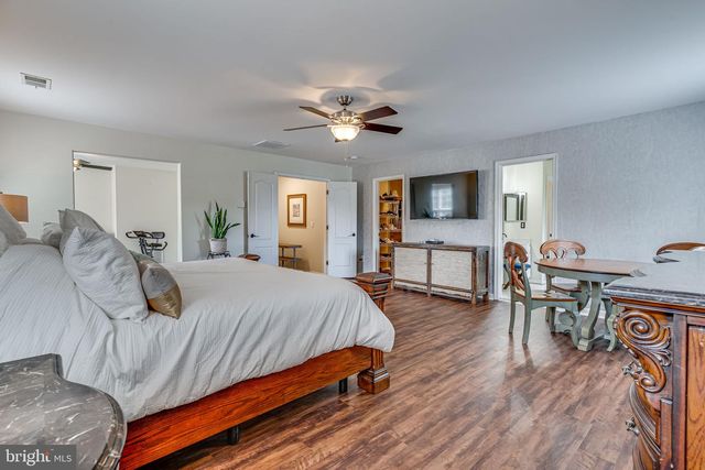 6904 N STUART RD, King George, VA 22485