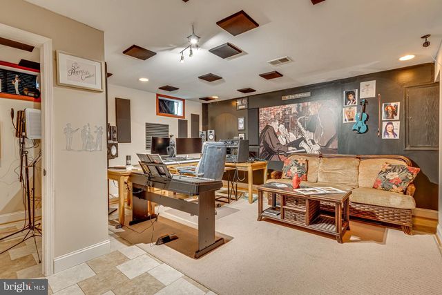 6904 N STUART RD, King George, VA 22485