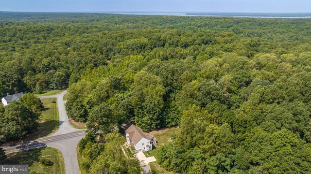 6904 N STUART RD, King George, VA 22485