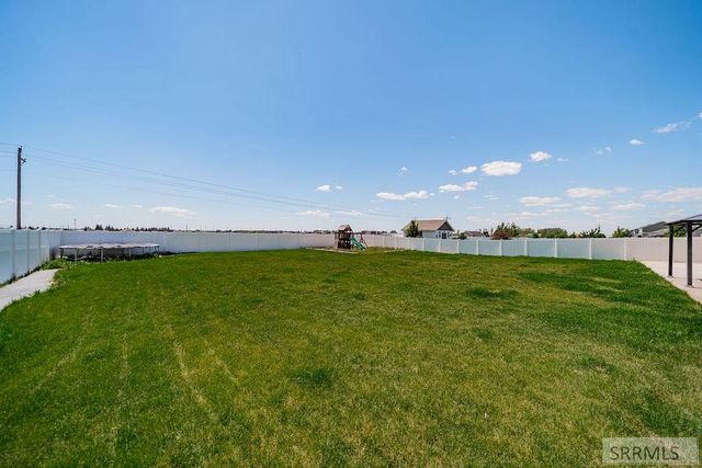 2910 E Larson Drive, Idaho Falls, ID 83401