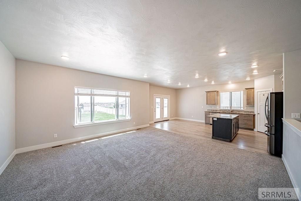 Image 10 of property listing at 2910 E Larson Drive, Idaho Falls, ID 83401