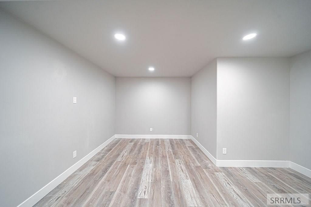 Image 27 of property listing at 2910 E Larson Drive, Idaho Falls, ID 83401