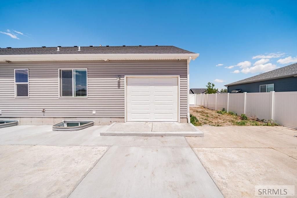Image 35 of property listing at 2910 E Larson Drive, Idaho Falls, ID 83401