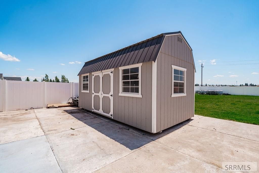Image 36 of property listing at 2910 E Larson Drive, Idaho Falls, ID 83401