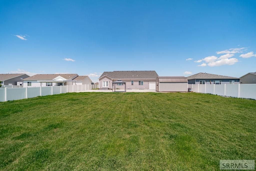 Image 38 of property listing at 2910 E Larson Drive, Idaho Falls, ID 83401
