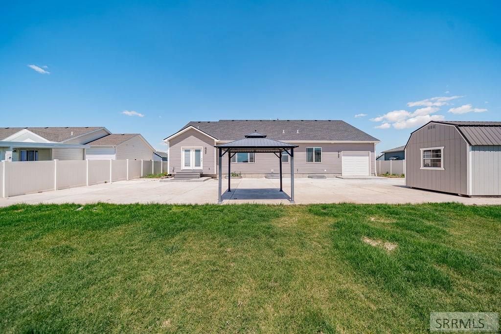 Image 39 of property listing at 2910 E Larson Drive, Idaho Falls, ID 83401