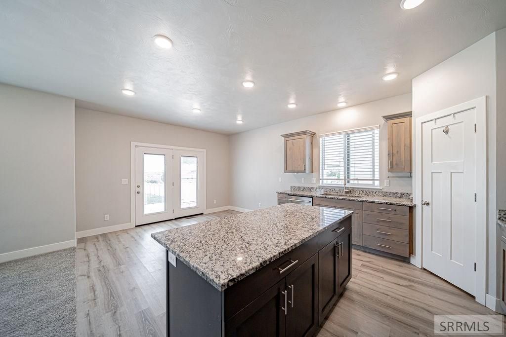 Image 9 of property listing at 2910 E Larson Drive, Idaho Falls, ID 83401