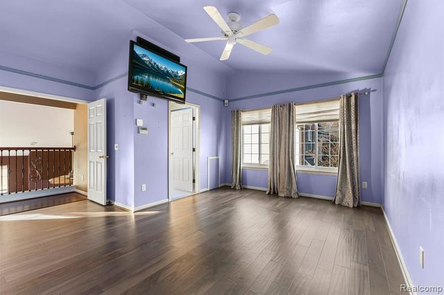 8886 Stonebridge Court, Van Buren, MI 48111