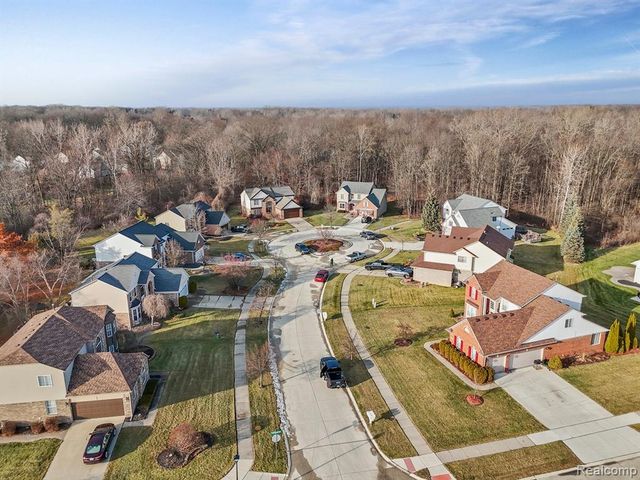 8886 Stonebridge Court, Van Buren, MI 48111