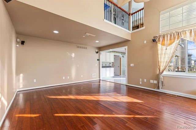 8886 Stonebridge Court, Van Buren, MI 48111