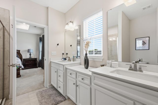 207 Via Veneto, Delaware, OH 43015