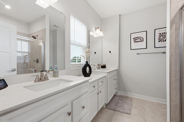 207 Via Veneto, Delaware, OH 43015