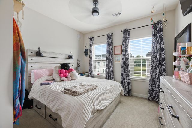 207 Via Veneto, Delaware, OH 43015