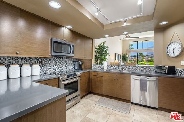 54137 Oak, La Quinta, CA 92253