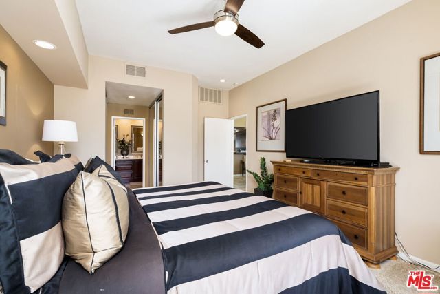 54137 Oak, La Quinta, CA 92253