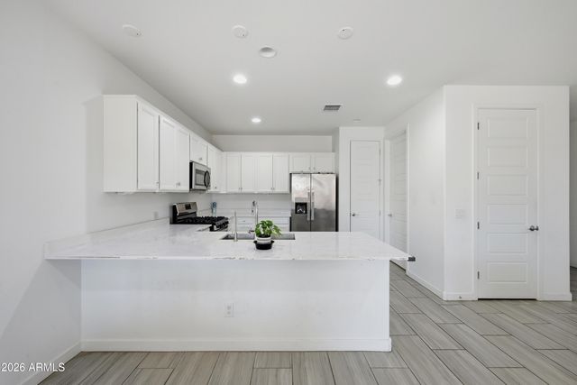 5804 N 90TH Drive, Glendale, AZ 85305