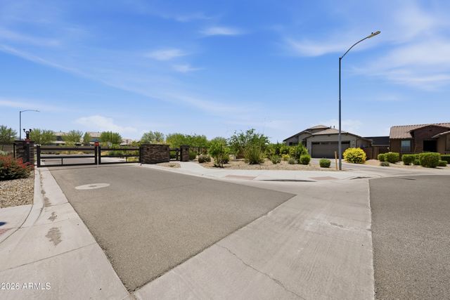 5804 N 90TH Drive, Glendale, AZ 85305
