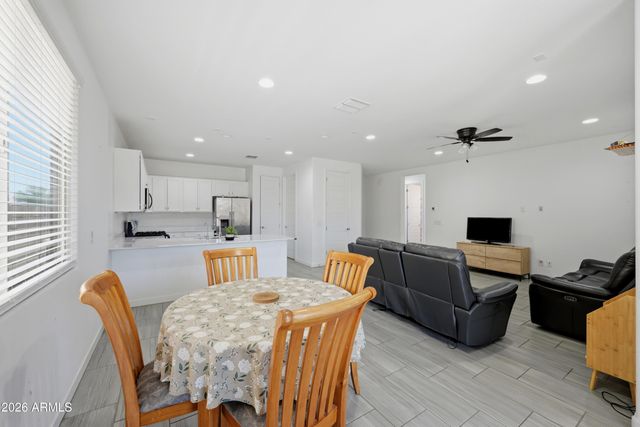 5804 N 90TH Drive, Glendale, AZ 85305