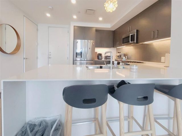301 West Ave 1203, Austin, TX 78701