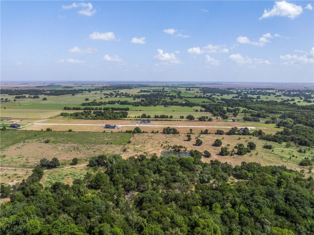 130 Court Side Drive, Snook, TX 77878 — exterior