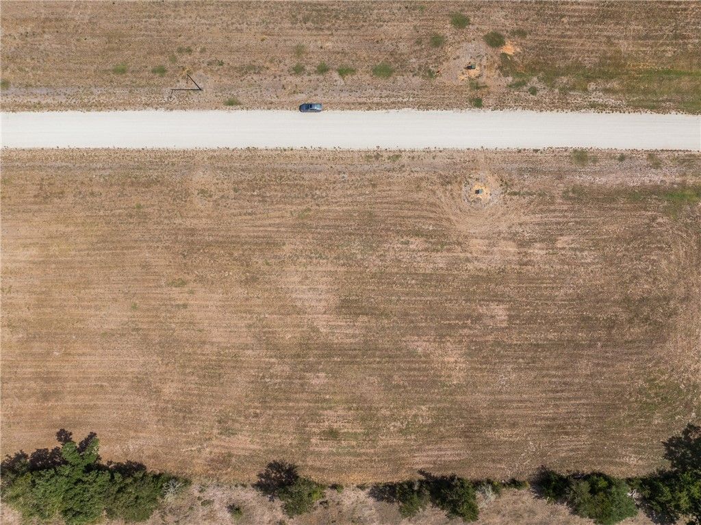 130 Court Side Drive, Snook, TX 77878 — photo 3