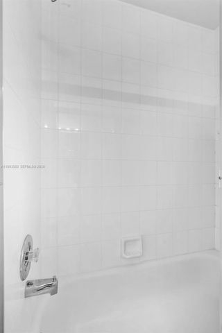 290 Landings Blvd, Weston, FL 33327