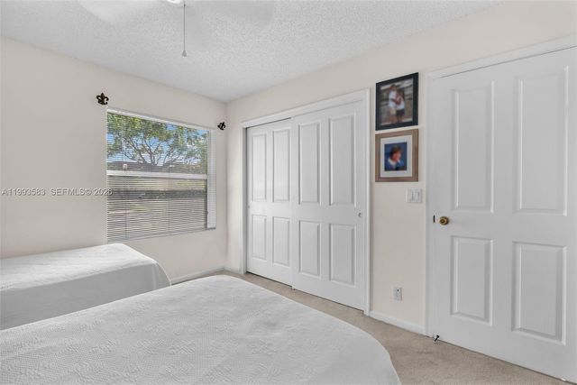 290 Landings Blvd, Weston, FL 33327