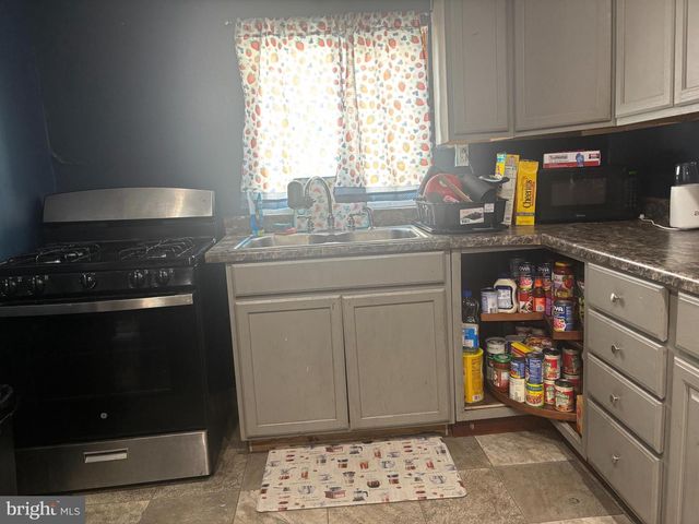 3904 N GLENDALE ST, Philadelphia, PA 19124