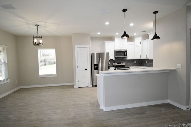 5961 Prairie Rd # 1, Von Ormy, TX 78073